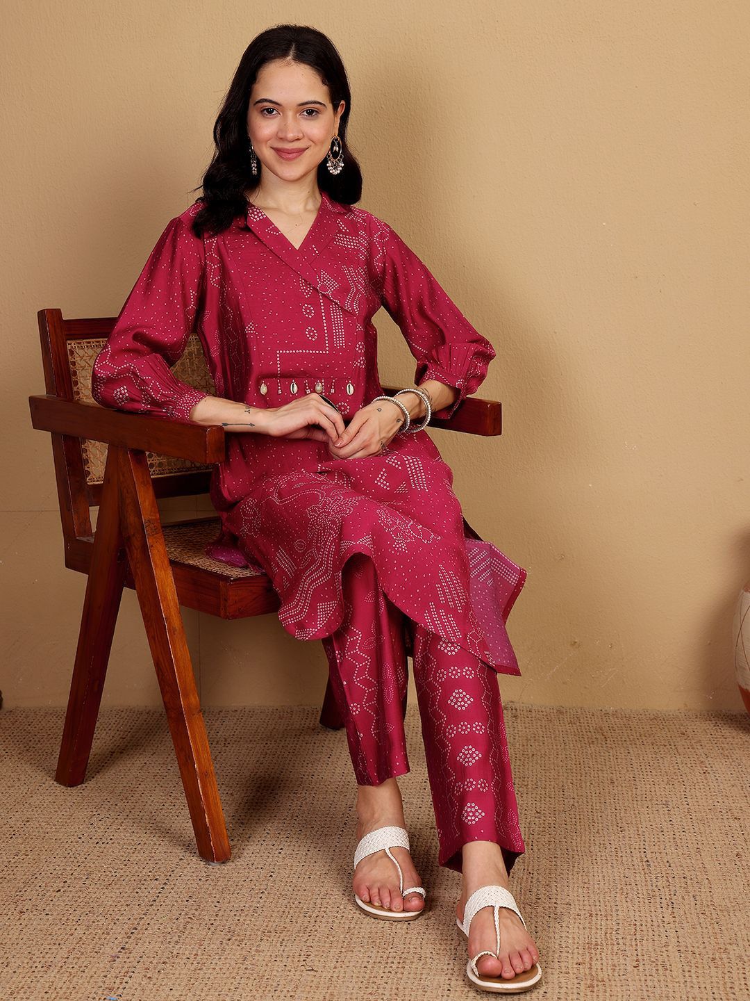 Dhiyona VA Women's Printed V-Neck Kurta with Trouser