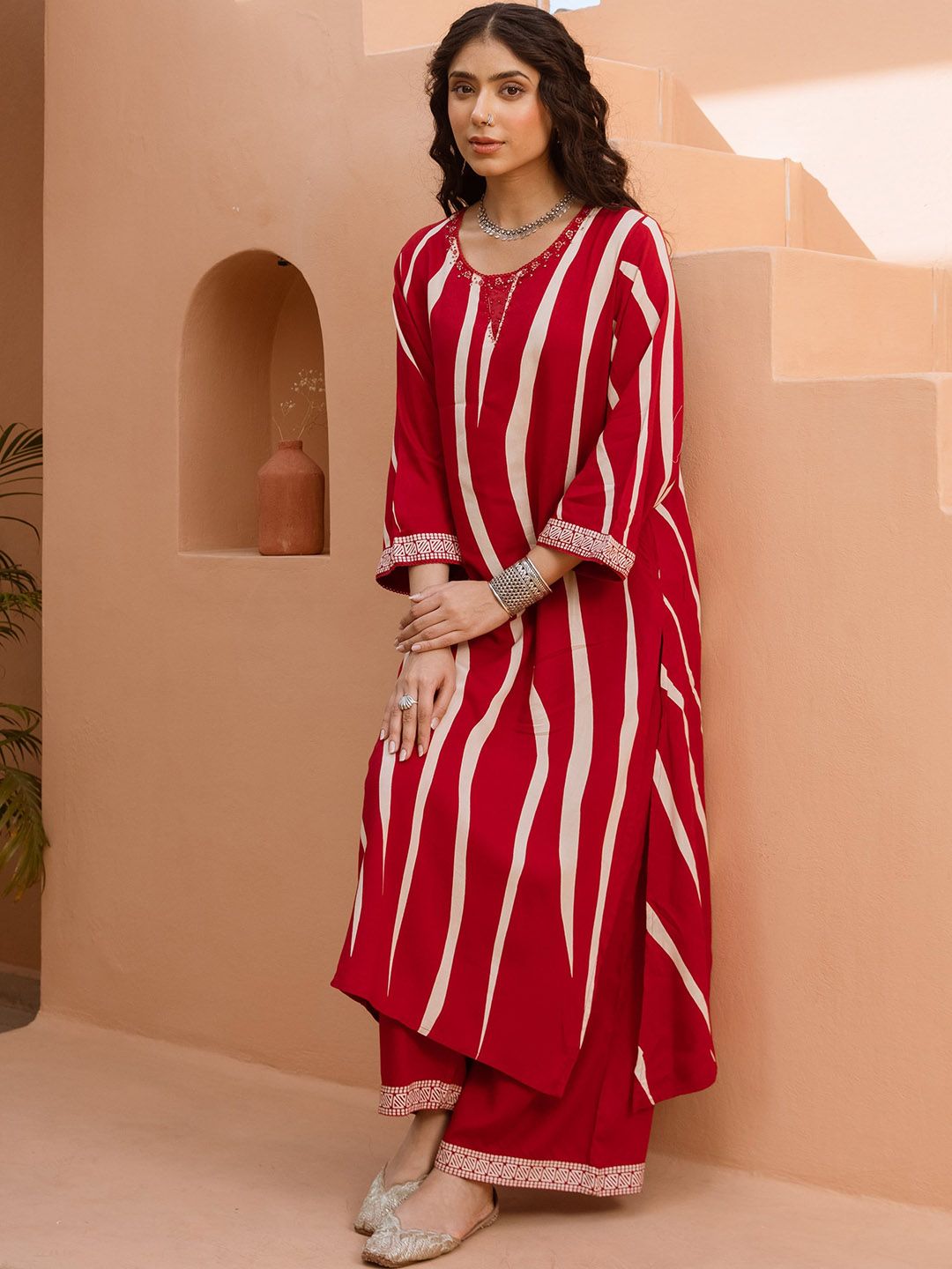 Dhiyona SN Women's Striped Kurta with Palazzo