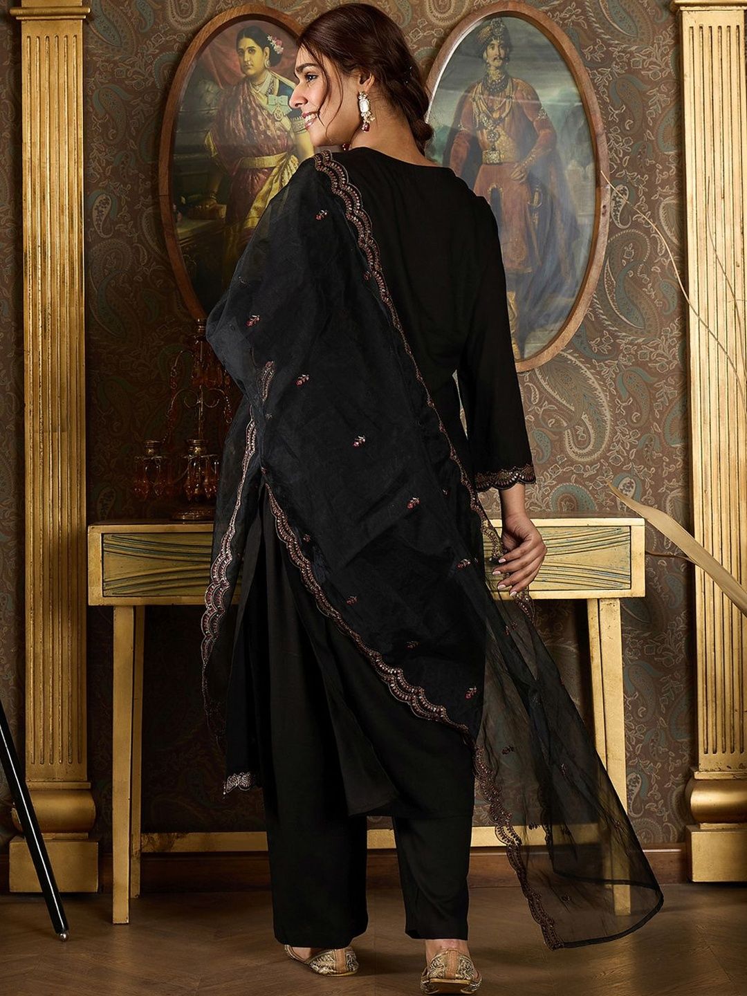 Women Ethnic Motifs Embroidered Regular Thread Work Kurta with Trousers & With Dupatta