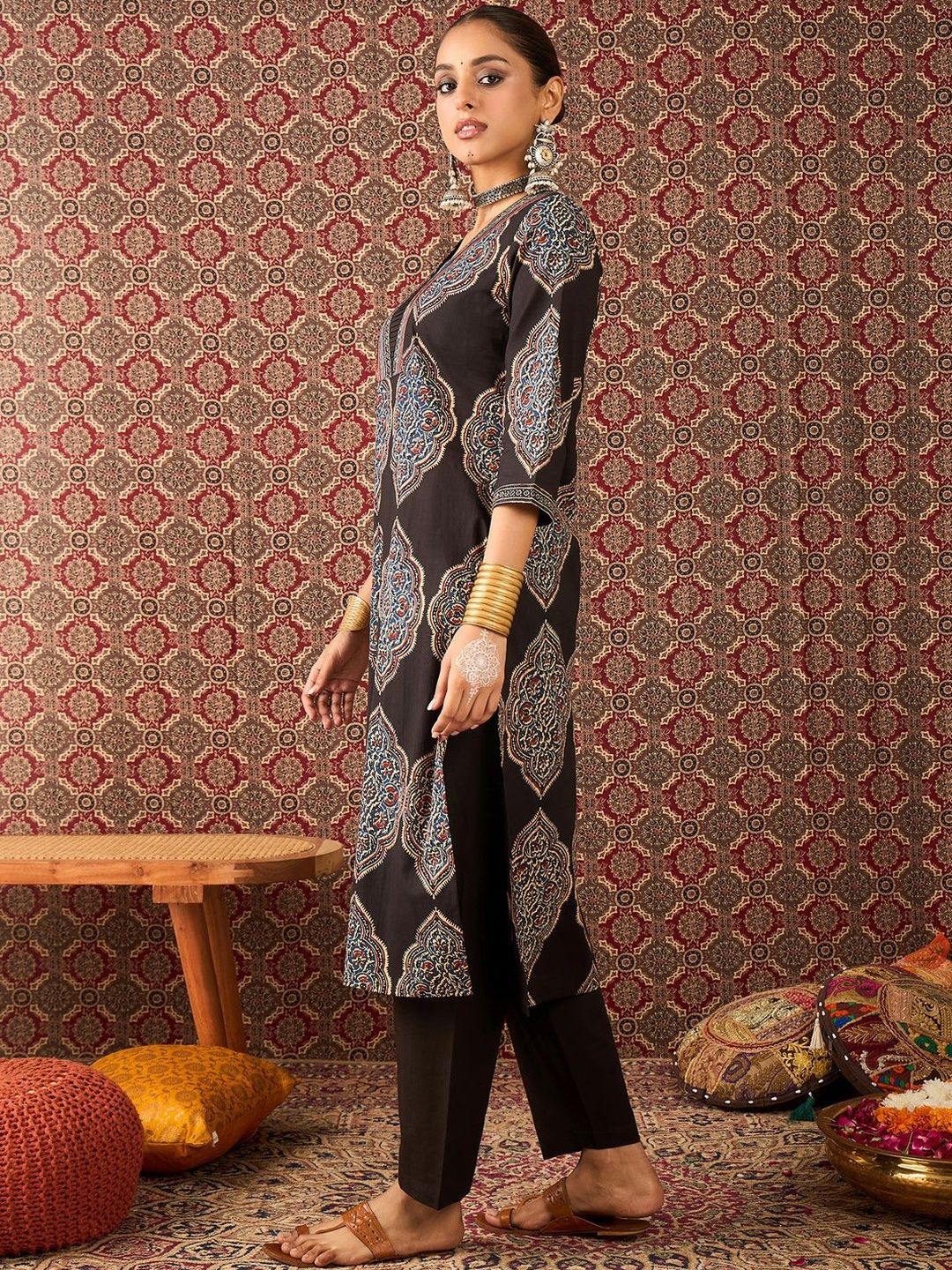 Women Ethnic Motifs Printed Regular Pure Cotton Kurta with Trousers
