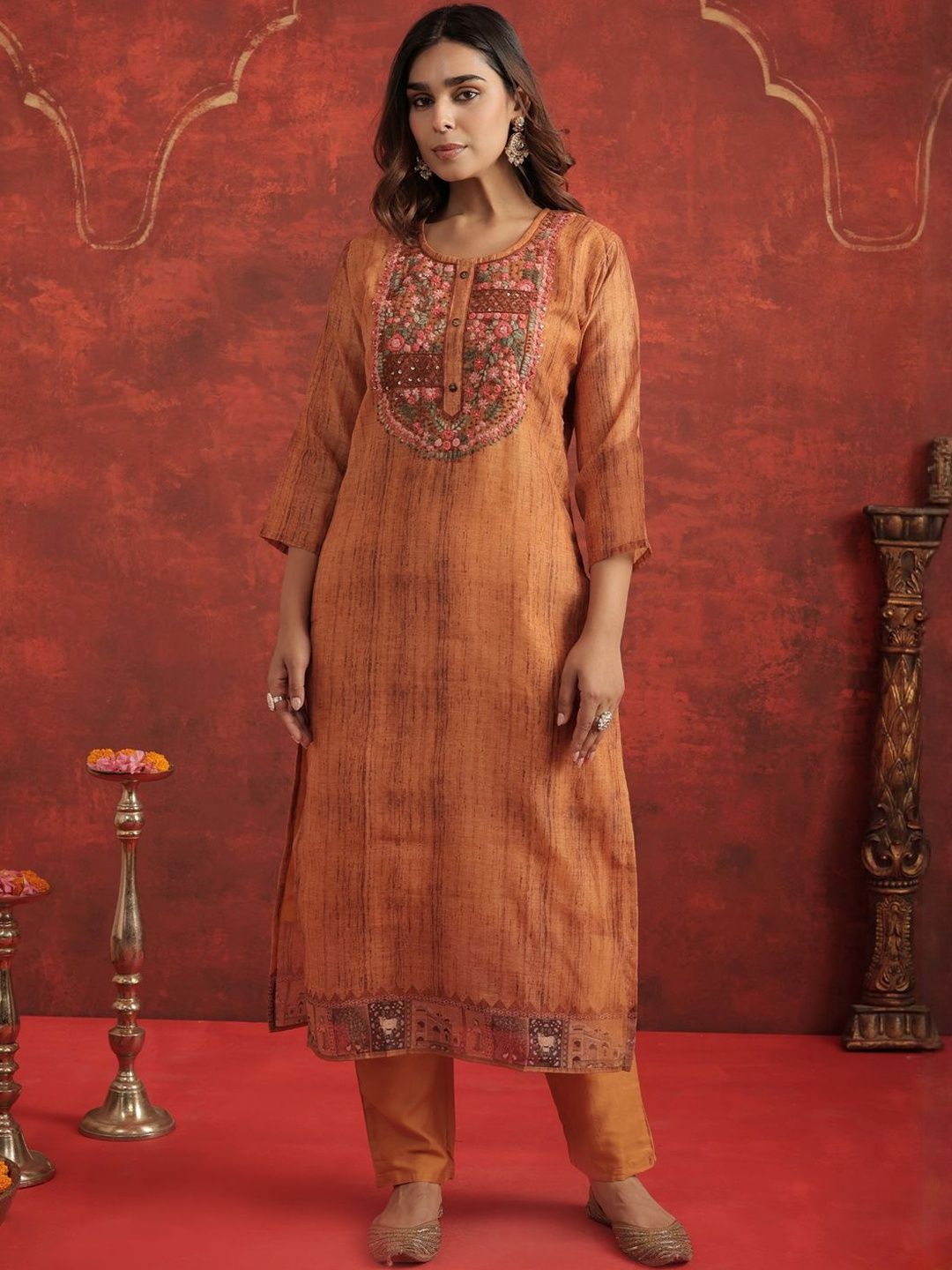Motifs Printed Chanderi Cotton Round Neck Straight Kurta With Trousers & Dupatta
