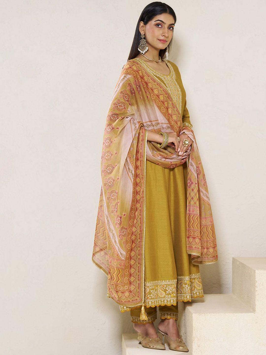 Dhiyona CH Women Floral Embroidered Pleated Mirror Work Kurta with Trousers & Dupatta