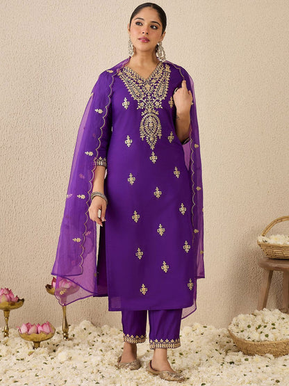 Dhiyona IE Women's Ethnic Motifs Embroidered Thread Work Straight Kurta With Trousers & Dupatta
