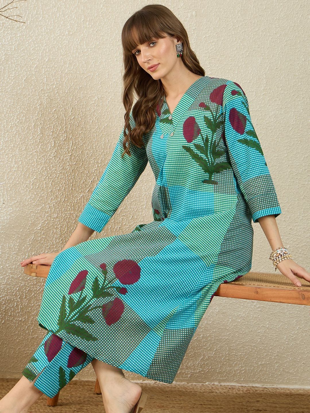 Dhiyona IE Printed V-Neck Three-Quarter Sleeves Pure Cotton Tunic And Trousers