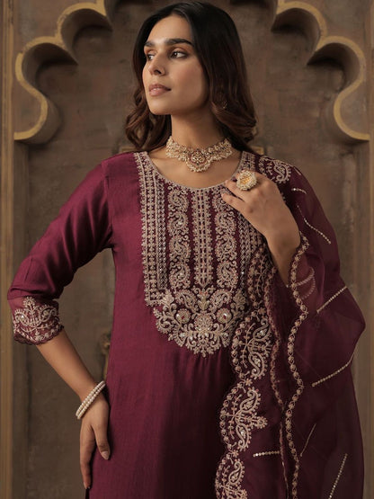 Women Ethnic Motifs Embroidered Kurta with Trousers & Dupatta