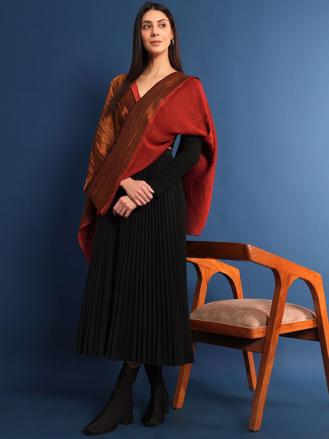 Dhiyona PA Woven Design Woollen Shawl