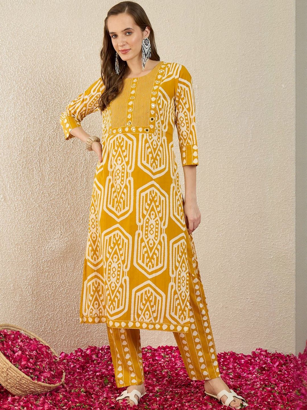 Women Printed Regular Mirror Work Pure Cotton Kurta with Trousers