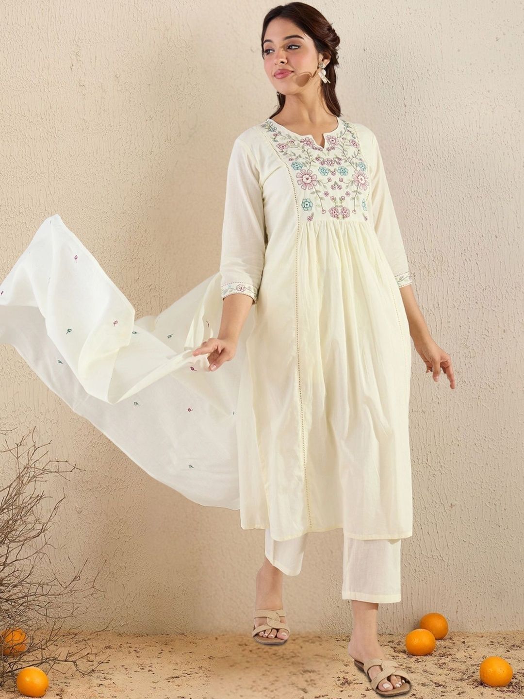 Women Floral Embroidered Empire Thread Work Pure Cotton Kurta with Trousers & With Dupatta