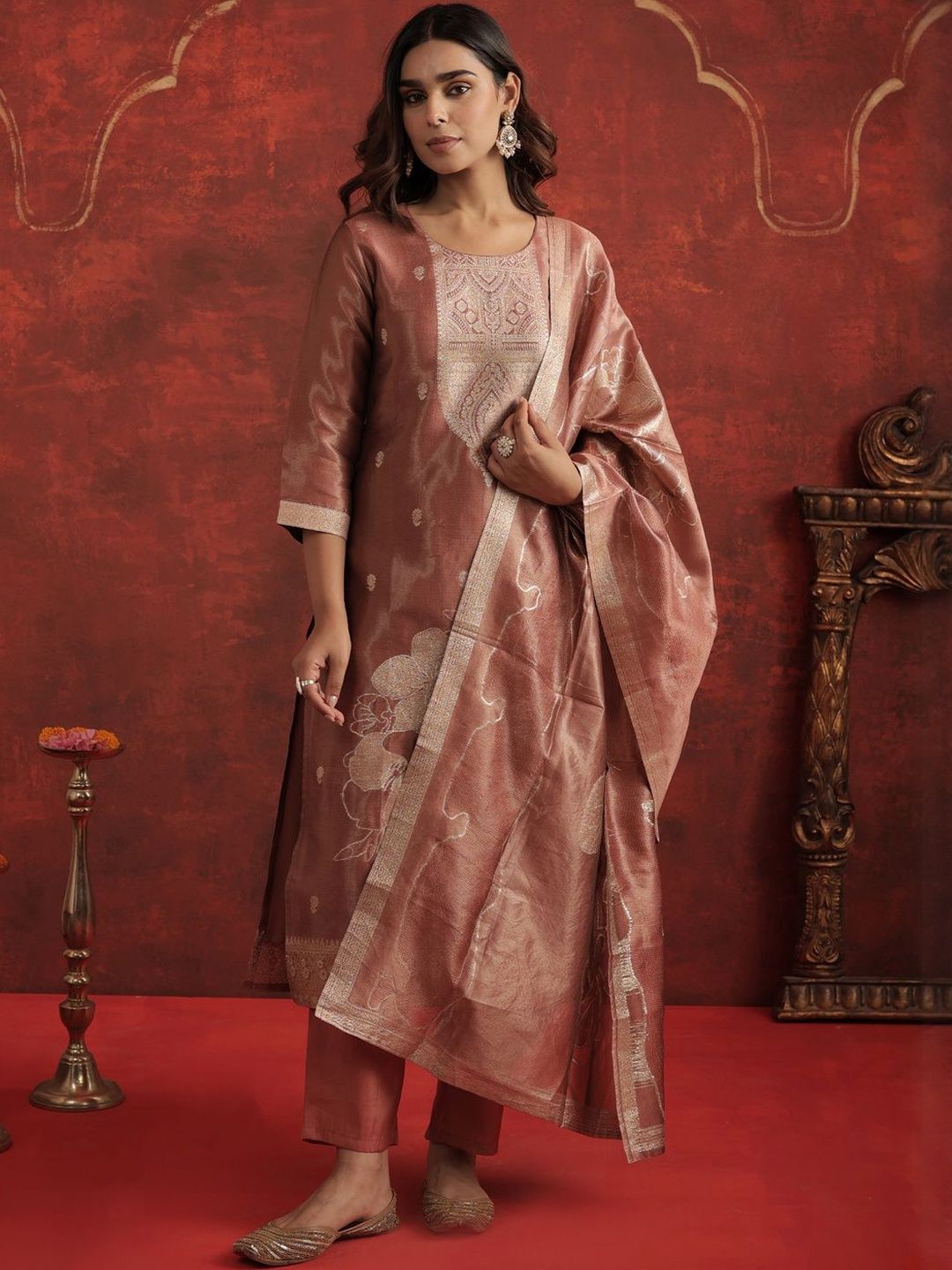 Dhiyona IE Ethnic Motifs Woven Design Zari Straight Kurta With Trousers & Dupatta