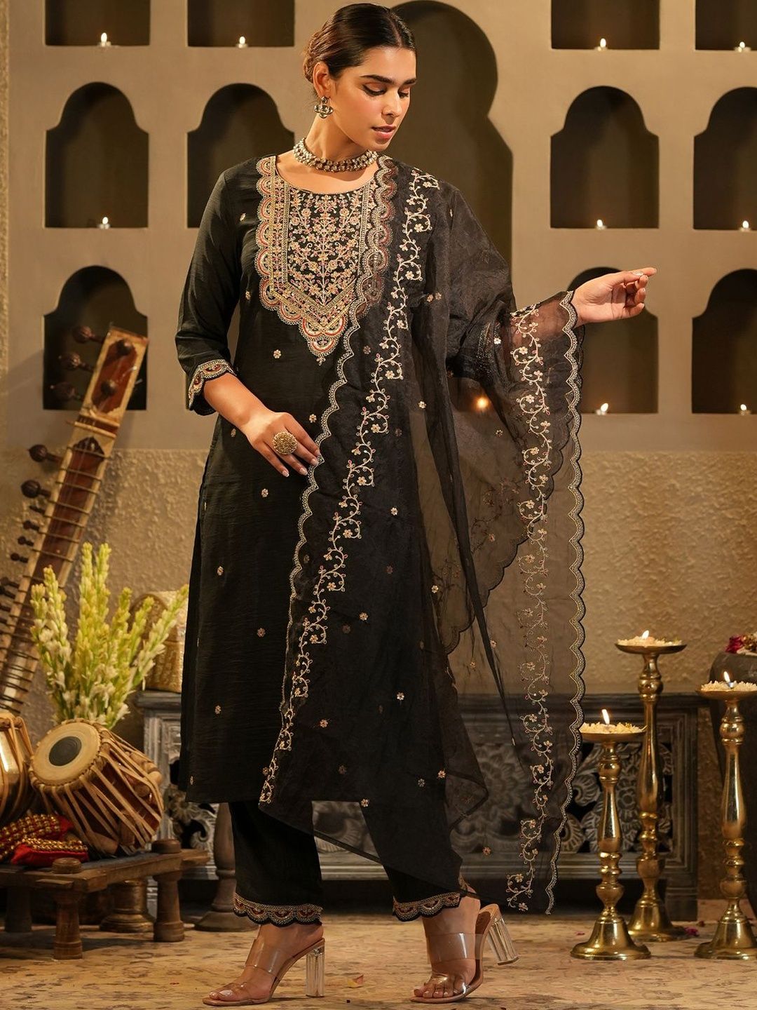 Women Ethnic Motifs Embroidered Kurta With Trousers & Dupatta Kurta Sets