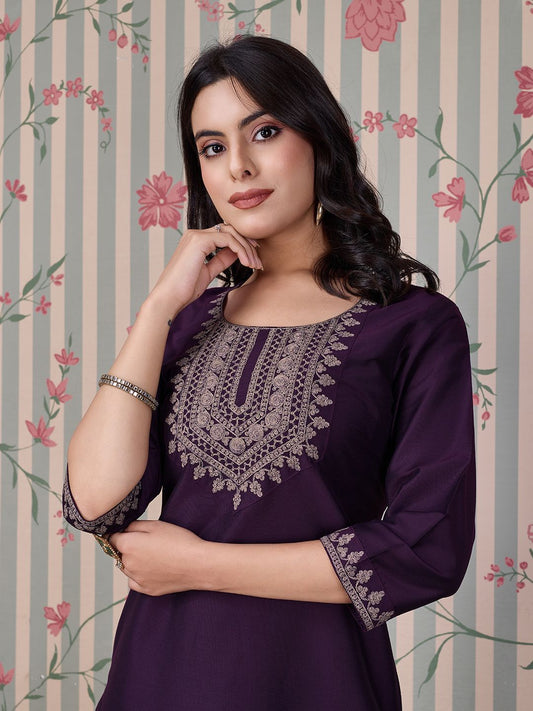 Dhiyona OD  Women Embroidered Side Slits Straight Kurta
