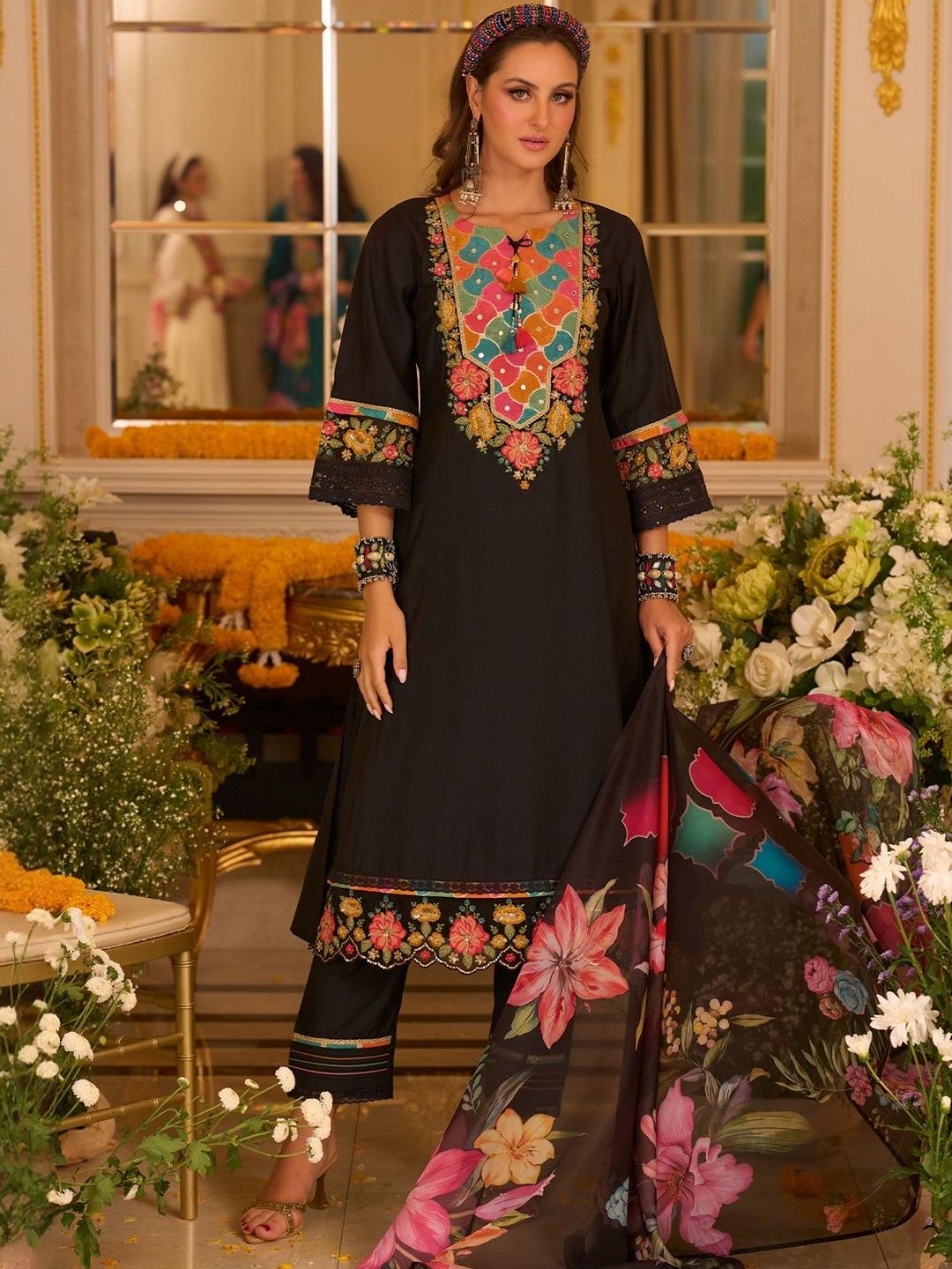 Women Floral Embroidered Kurta with Trousers & Dupatta