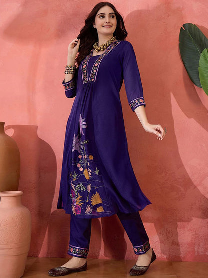 Dhiyona SN Women's Thread Embroidered Kurta With Trousers