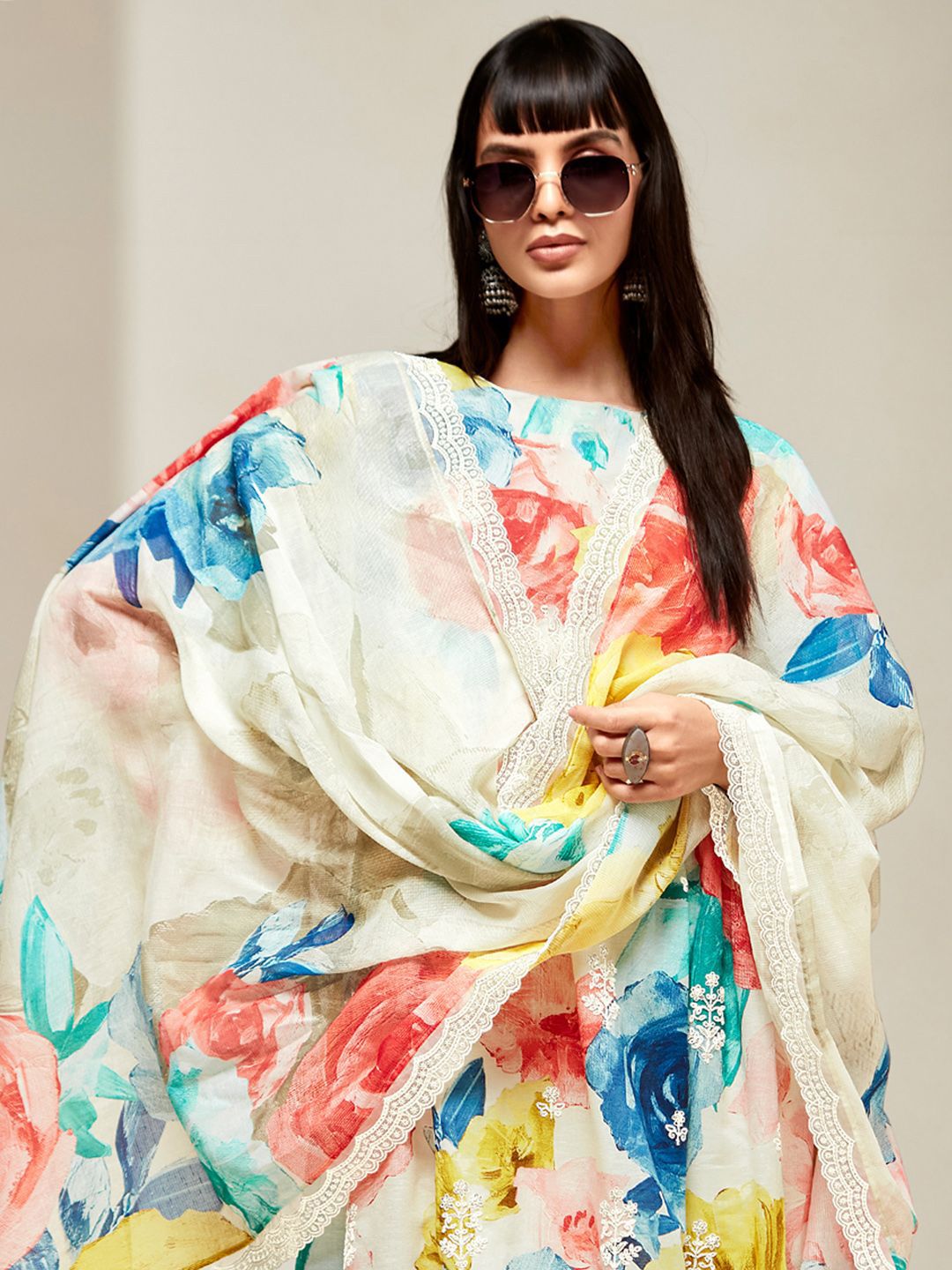Dhiyona IE Women Floral Embroidered Empire Thread Work Kurta with Trousers & With Dupatta