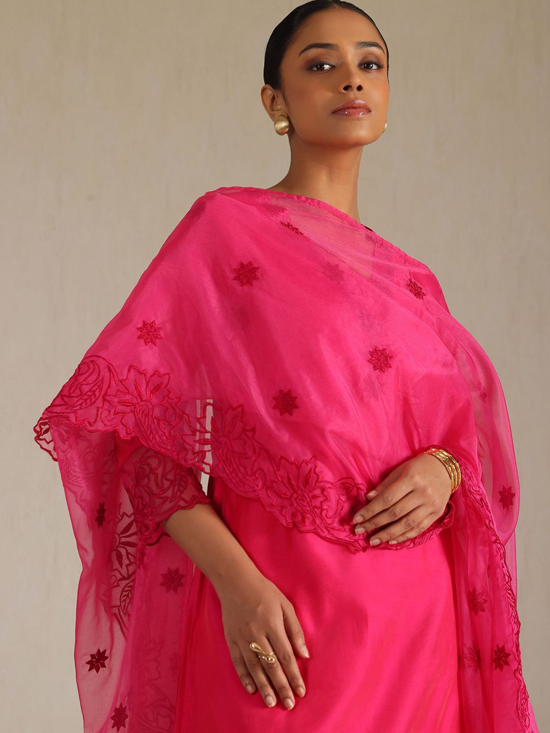 Dhiyona SO Women's Floral Embroidered Thread Work Chanderi Silk Straight Kurta With Palazzos And Dupatta