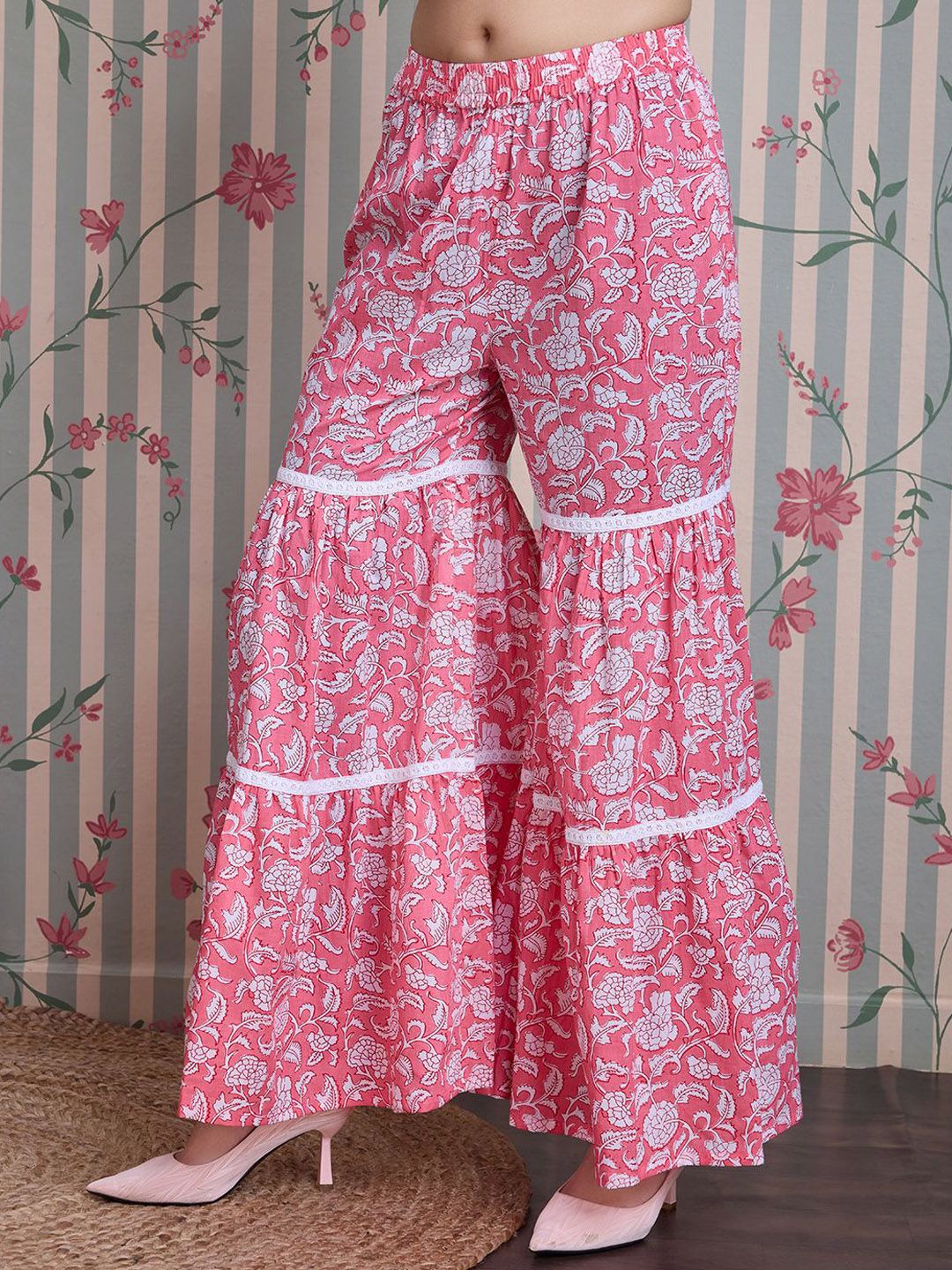 Dhiyona OD  Floral Printed Pure Cotton Straight Kurti with Sharara & Dupatta