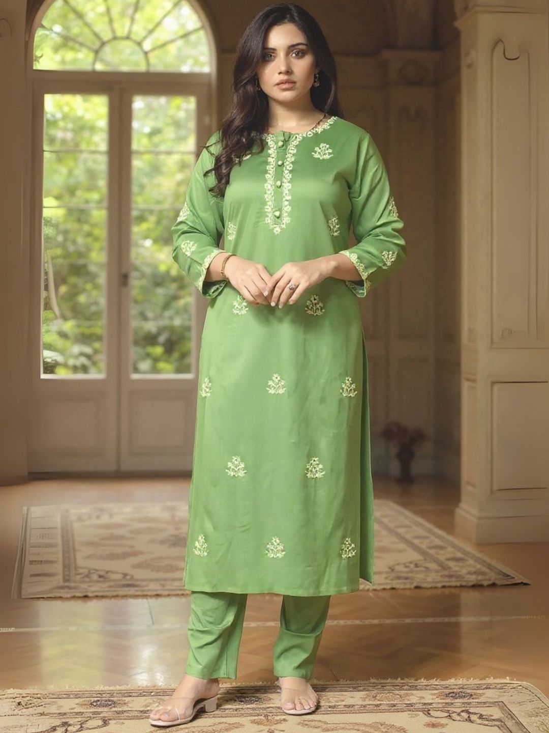 Dhiyona IE Floral Embroidered Round Neck Tunic With Trousers