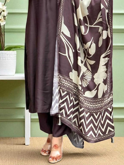 Dhiyona SN Women's SangriaFloral Floral Printed Yoke Or Border Straight Kurta With Trouser And Dupatta