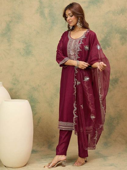 Dhiyona VA Women'sYoke Design Ethnic Motifs Straight Kurta With Trousers & Dupatta