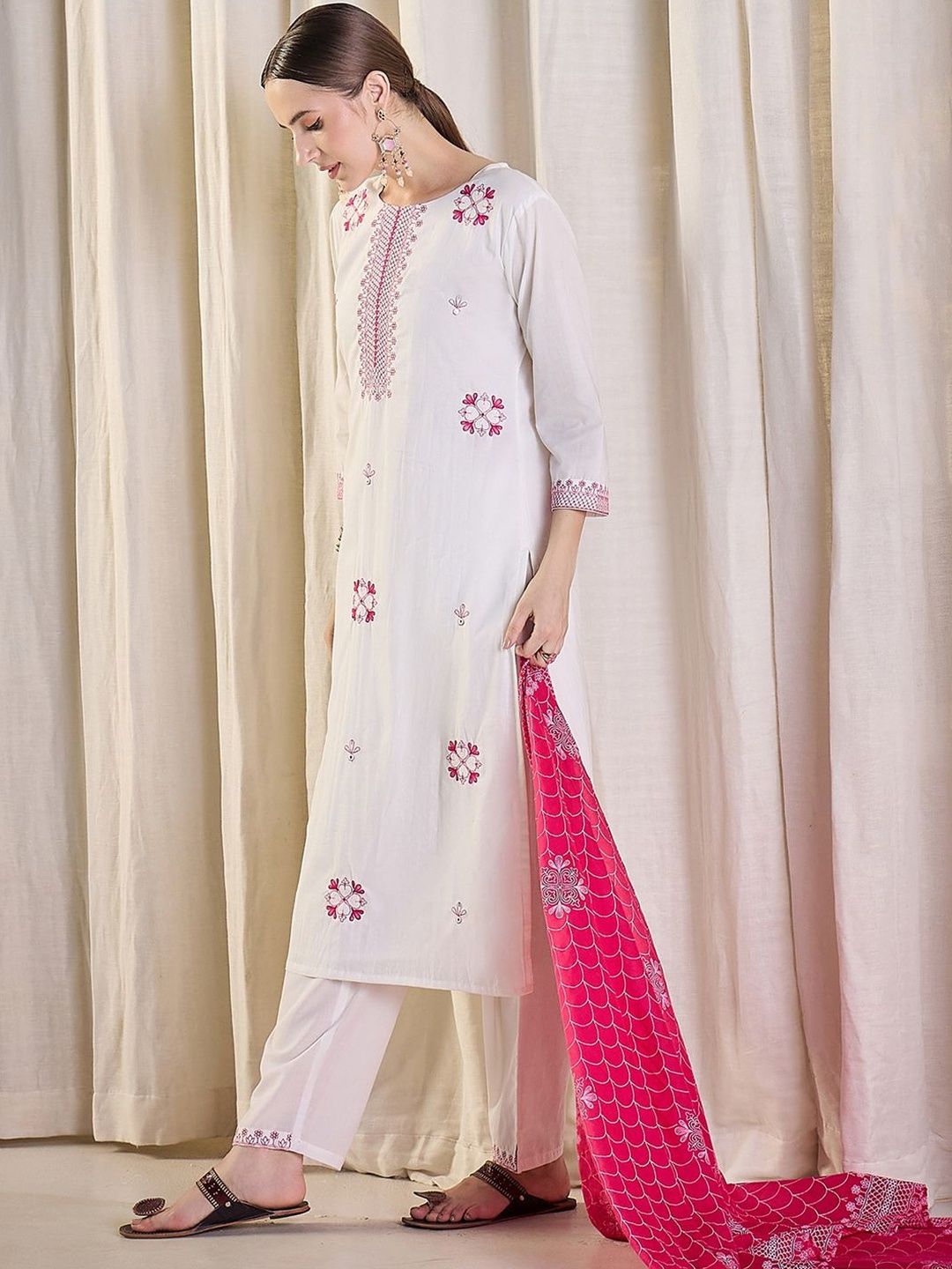 Women Ethnic Motifs Embroidered Regular Thread Work Pure Cotton Kurta with Trousers & With Dupatta