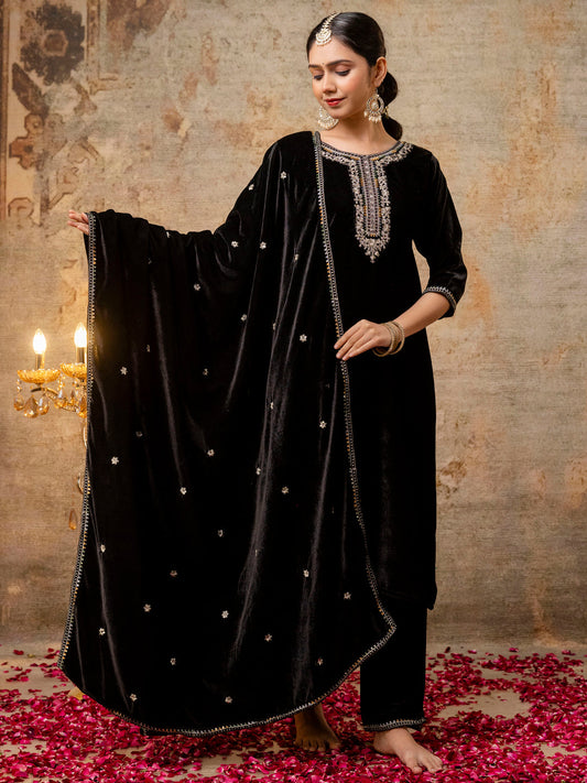 Dhiyona VV Women's Velvet Kurta Pant Dupatta Set