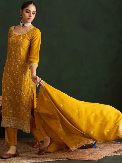 Dhiyona IE Women Ethnic Motifs Embroidered Regular Thread Work Kurta with Trousers & With Dupatta