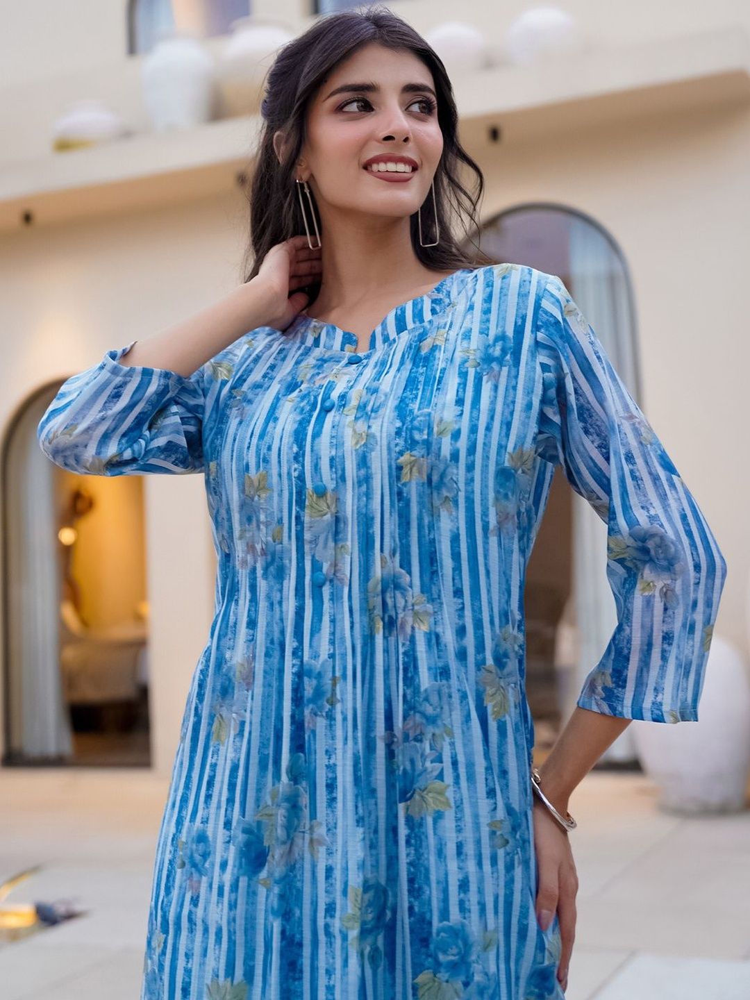 Floral Printed Regular Mandarin Collar Sequinned Pure Cotton Kurta With Trousers