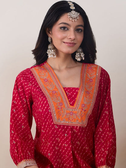 Dhiyona IE Embroidered V-Neck Tunic With Trousers
