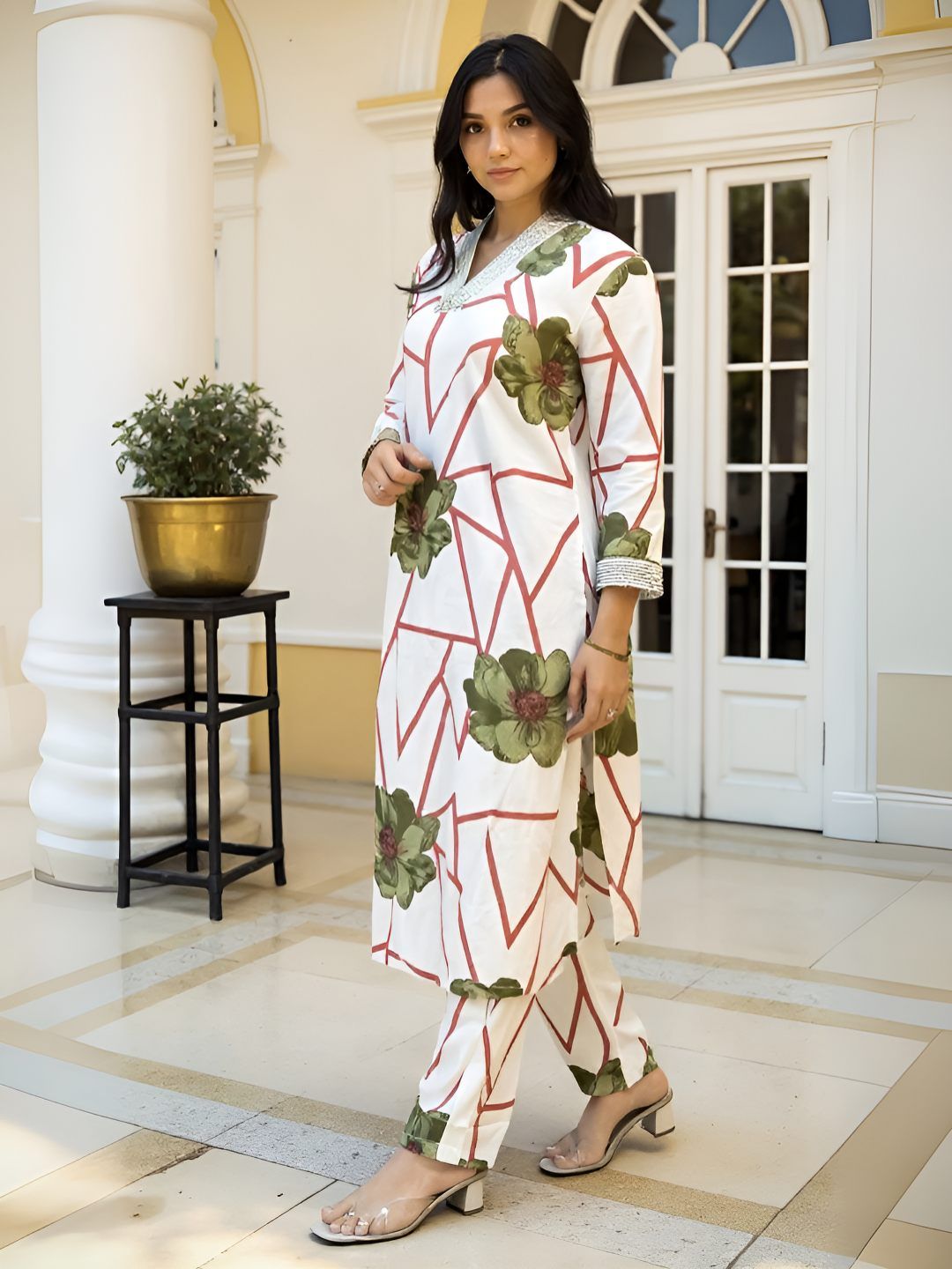 Dhiyona IE Women's Women Floral Printed Regular Thread Work Pure Cotton Kurta with Trousers