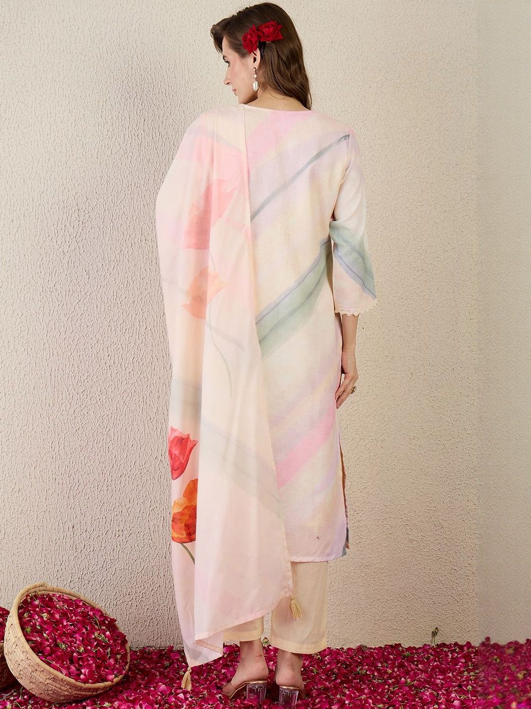 Women Floral Printed Linen Kurta with Trousers & Dupatta