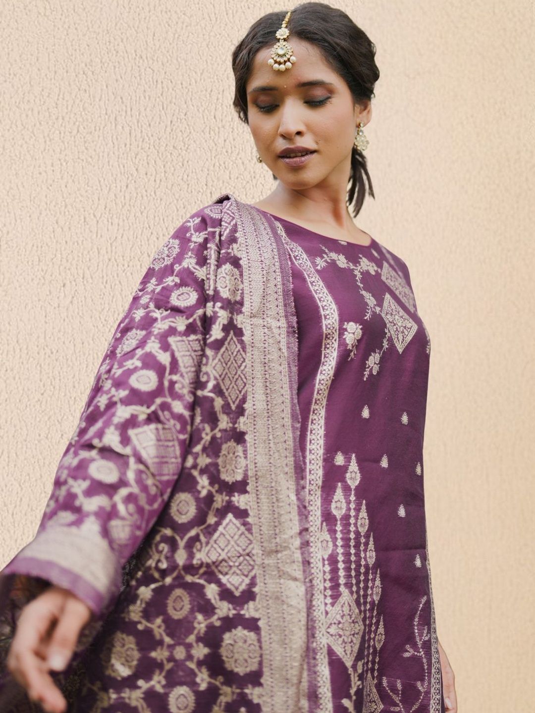 Dhiyona IE Women Ethnic Motifs Regular Kurta with Pyjamas & With Dupatta