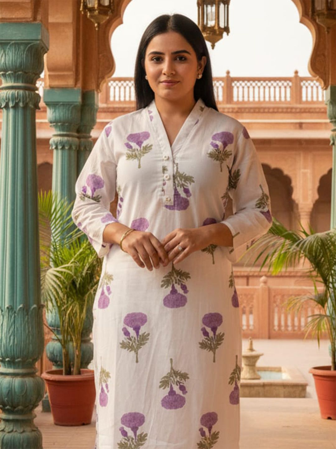 Dhiyona IE Women Floral Printed Pure Cotton Kurta with Trousers