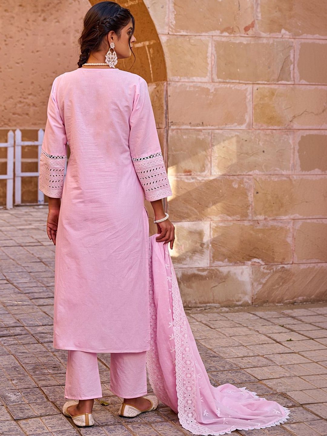 Women Ethnic Motifs Embroidered Regular Thread Work Pure Cotton Kurta with Trousers & With Dupatta