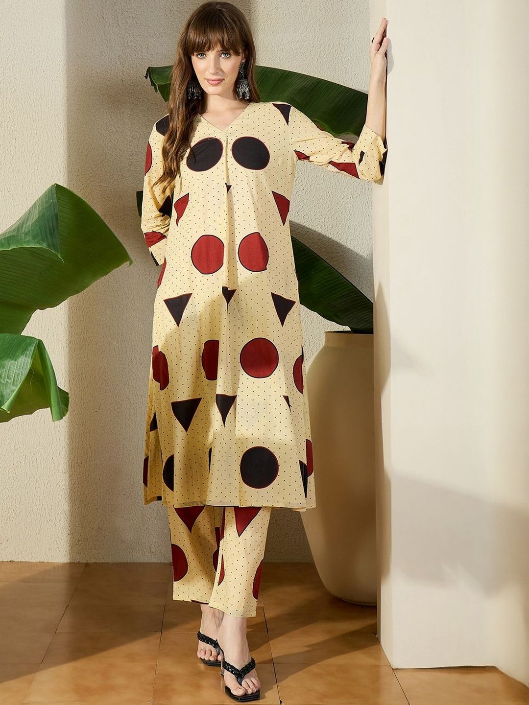 Dhiyona IE Women Printed Regular Pure Cotton Kurta with Trousers