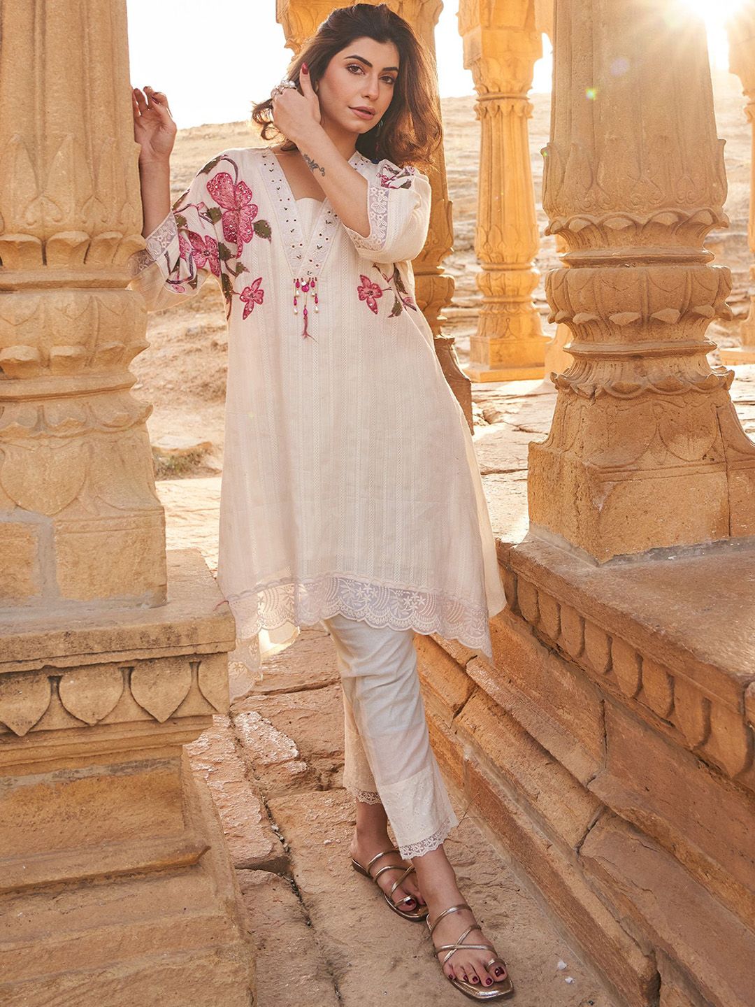 Floral Embroidered Beads And Stones V-Neck A-Line Pure Cotton Kurta With Trousers