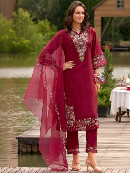Women Floral Embroidered Kurta with Trousers & Dupatta