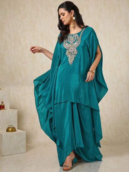 Dhiyona SO Women's Paisley Embroidered Short Sleeves Regular Sequinned Kaftan Kurta With Trouser