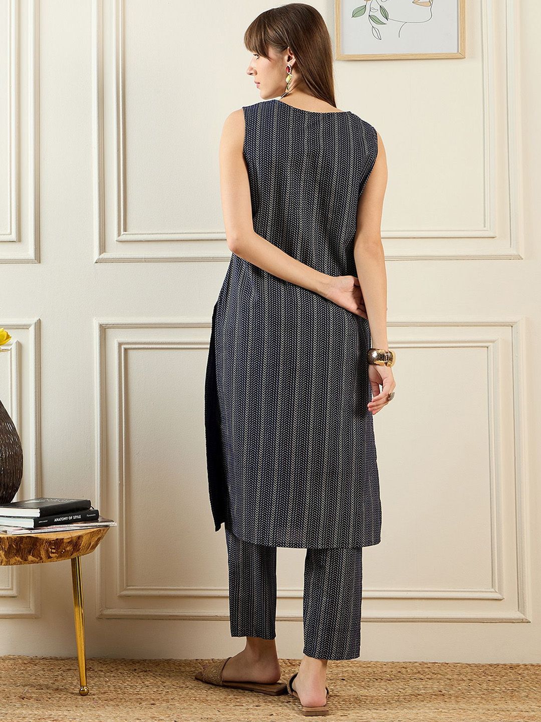 Dhiyona IE Geometric Printed Sweetheart Neck Pure Cotton Straight Kurta With Trousers