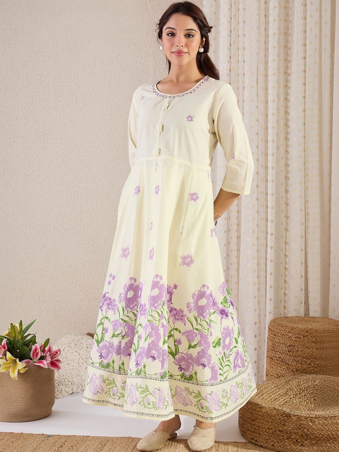 Women Floral Printed Panelled Thread Work Pure Cotton Kurta with Trousers & With Dupatta