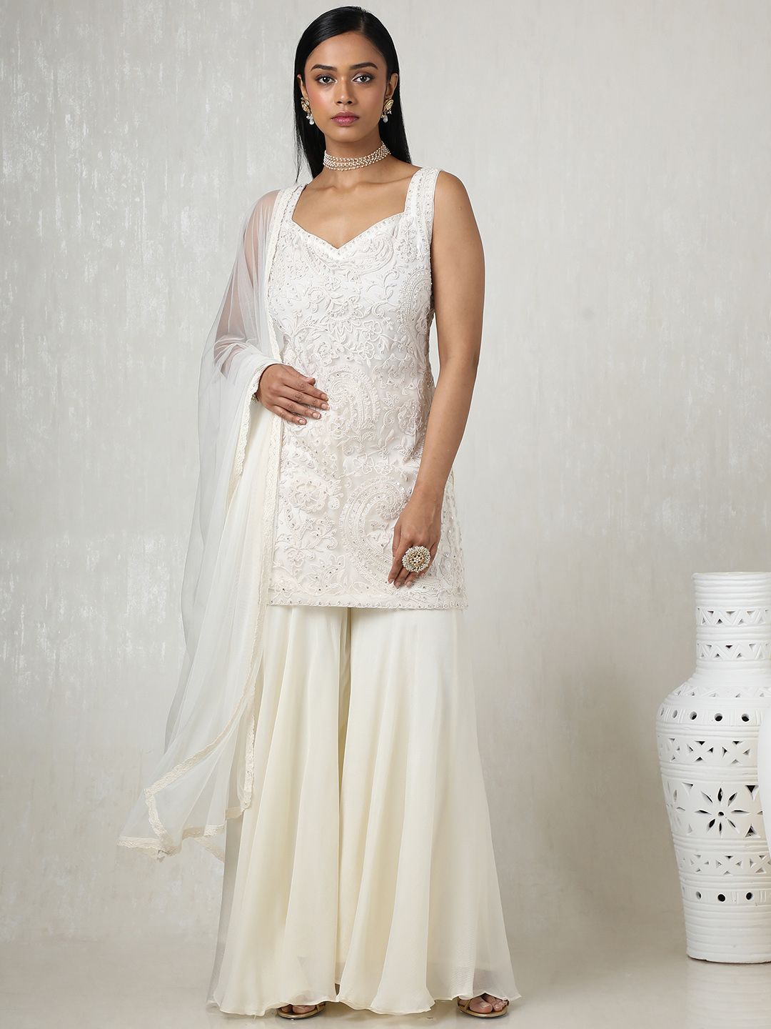 Dhiyona SO Women's Women Floral Embroidered Regular Sequinned Kurta with Sharara & With Dupatta