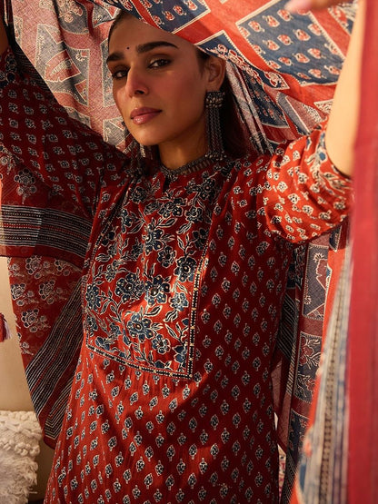 Women Floral Printed Cotton Kurta with Trousers & Dupatta