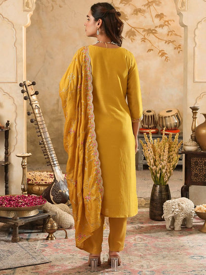 Women Floral Embroidered Kurta with Trousers & Dupatta