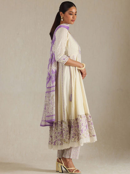 Dhiyona SO Women's Floral Yoke Design Panelled Thread Work A-Line Kurta With Trousers & Dupatta