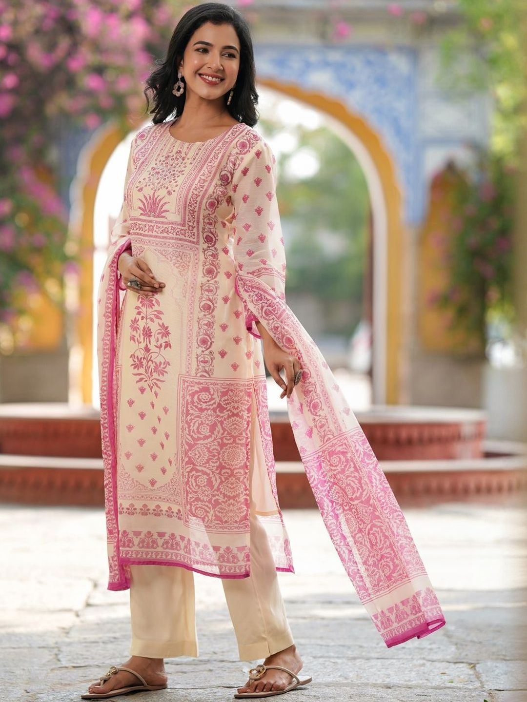 Dhiyona RR Women's Ethnic Motifs Printed Kurta with Trousers & Dupatta