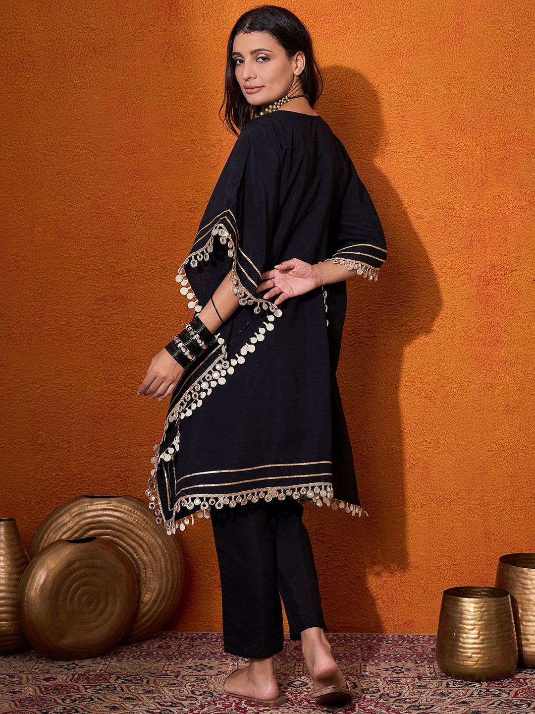 Dhiyona SN Women's Embroidered Kurta With Trouser