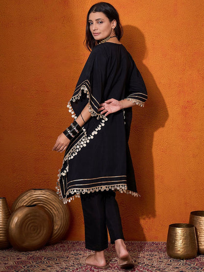 Dhiyona SN Women's Embroidered Kurta With Trouser