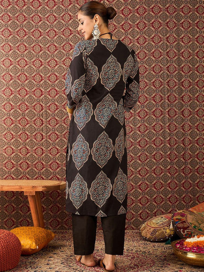 Women Ethnic Motifs Printed Regular Pure Cotton Kurta with Trousers