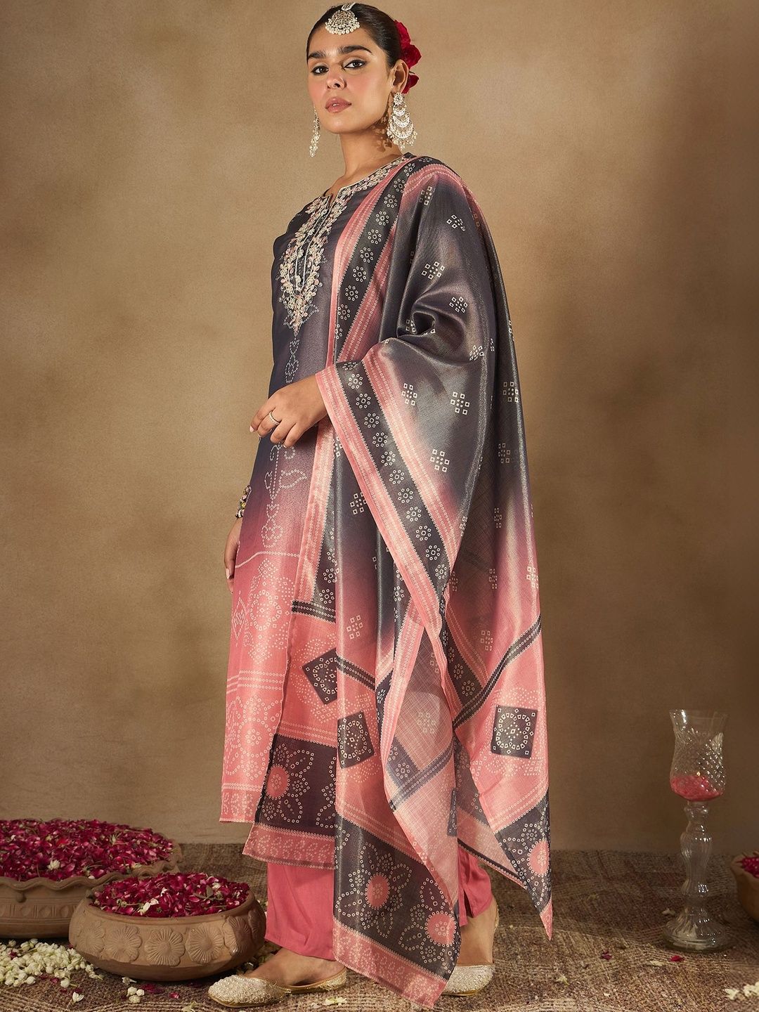 Women Leheriya Printed Regular Sequinned Kurta with Trousers & With Dupatta