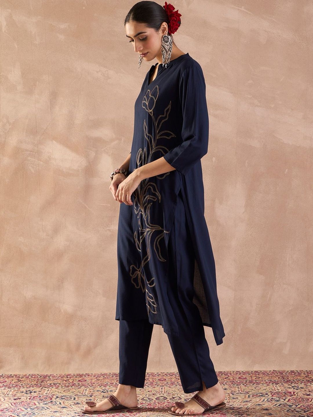 Dhiyona IE Embroidered Mandarin Collar Tunic With Trousers
