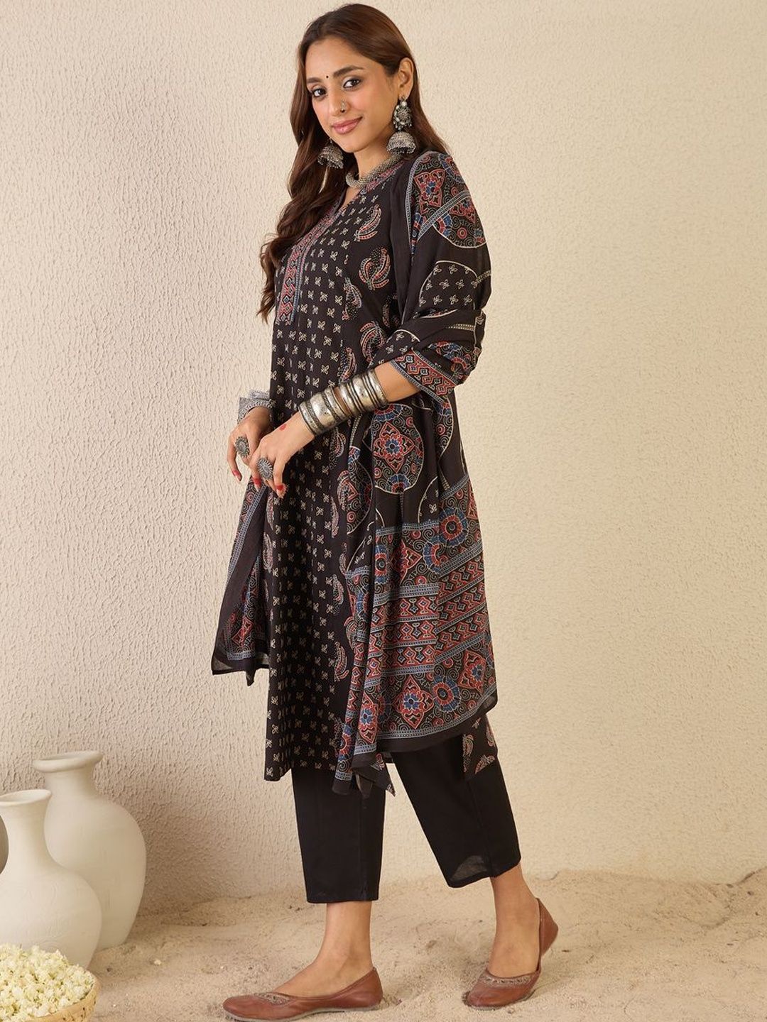 Women Ethnic Motifs Printed Regular Pure Cotton Kurta with Trousers & With Dupatta